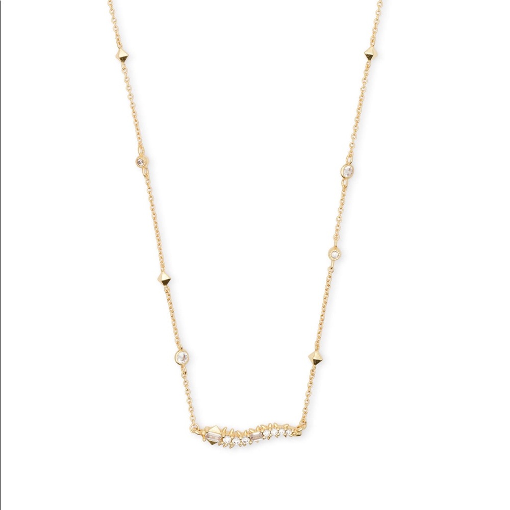 Kendra Scott necklace